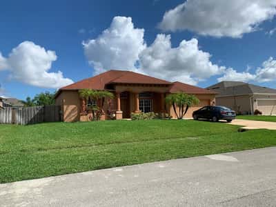 Sunshine Family ALF LLC - Senior Living Facility