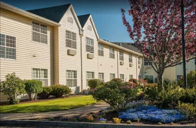 Lakeview Senior Living - Senior Living Facility