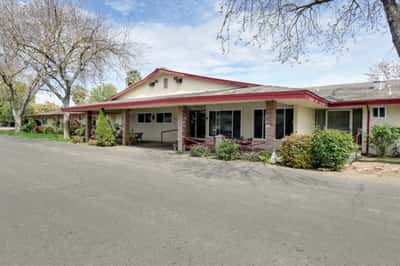 Evergreen Life Care Homes – Madera - Senior Living Facility