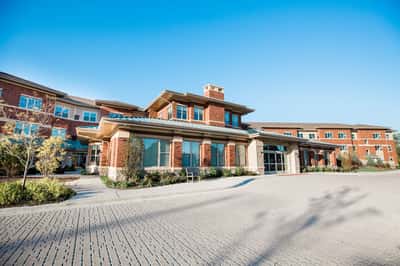 The Landing on Dundee Senior Living - Senior Living Facility