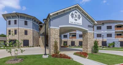 The Retreat Senior Living - Senior Living Facility
