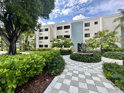 The Solaire at Las Palmas Village - Senior Living Facility