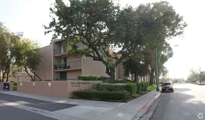 Del Amo Gardens - Senior Living Facility