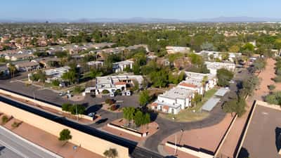 Elmwood Senior Living - Senior Living Facility