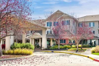 Sugar Valley Estates | Sky Active Living - Senior Living Facility