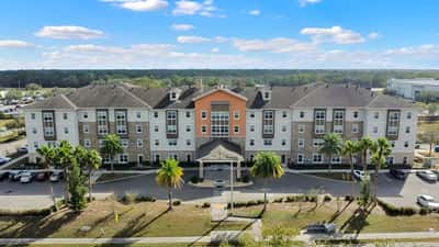 Vista Grand At Spring Hill - Senior Living Facility