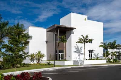 Amavida at Lakes Park - Senior Living Facility