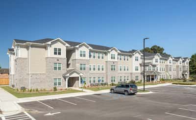 Peaks of Baton Rouge - Senior Living Facility