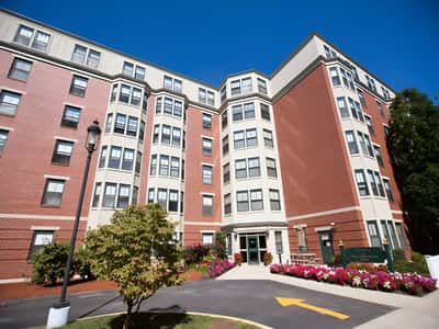 Everett Villa Co-op - Senior Living Facility