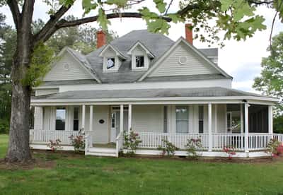 Divine Family Care Homes - Senior Living Facility