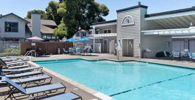 Edgewater Isle Senior Apartments - Senior Living Facility