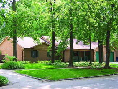 Circle of Friends Adult Day Center - Senior Living Facility