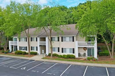 Crescent Oaks - Senior Living Facility