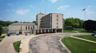 Stonehill Care Center - Senior Living Facility