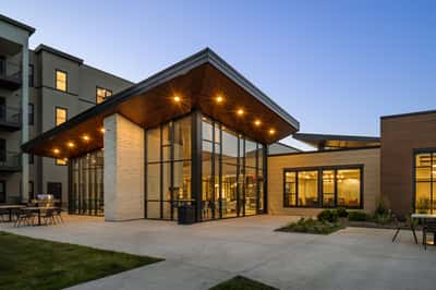 The Summit of Bettendorf MC - Senior Living Facility