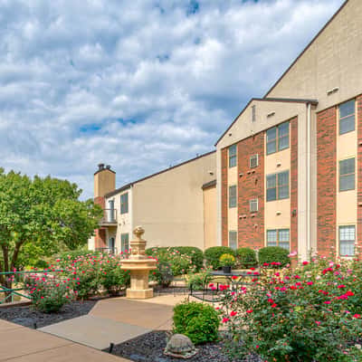 Green Country Village Assisted Living Center - Senior Living Facility