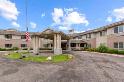 LakeHouse Chippewa Falls - Senior Living Facility
