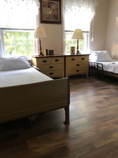 Gloria Senior Living - Senior Living Facility
