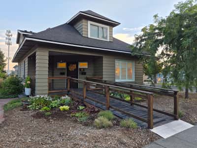 Cloverstone Adult Family Home - Senior Living Facility