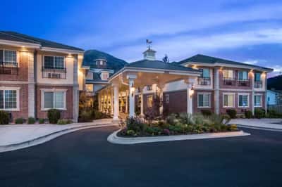 The Charleston at Cedar Hills - Senior Living Facility