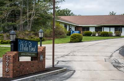 Villa Crest Nursing and Retirement Center