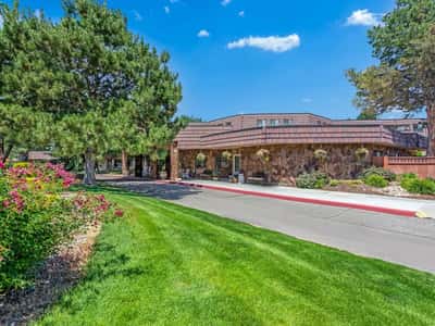 The Chateau de Boise – A Provincial Senior Living Community