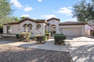 Majestic Rose Care Home - Senior Living Facility