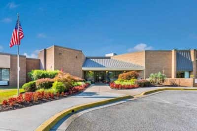 Autumn Lake Healthcare at Summit Park - Senior Living Facility