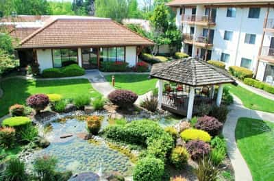 Roseville Commons Senior Living