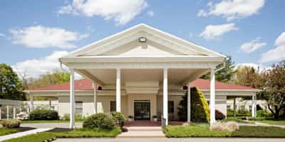 Autumn Lake Healthcare at Bucks Hill