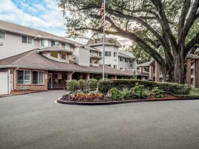 Holiday University Oaks