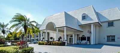 Veranda Club