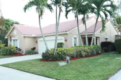 Royal Living at Coconut Creek - Senior Living Facility