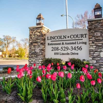 Lincoln Court Assisted & Senior Living