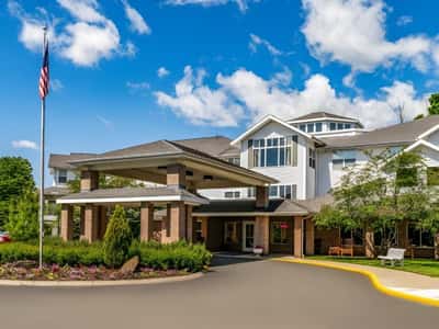 Holiday Devonshire Estates - Senior Living Facility