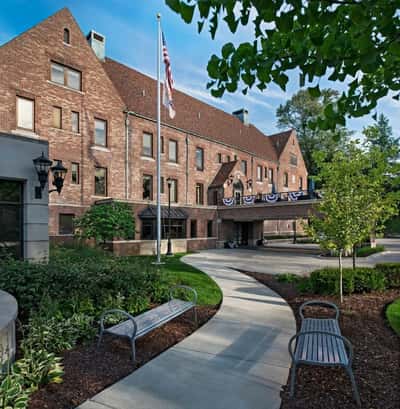 American House Grosse Pointe