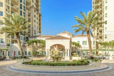 Vi at Aventura