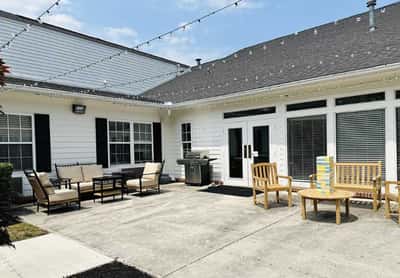 Charter Senior Living of Jefferson City - Senior Living Facility