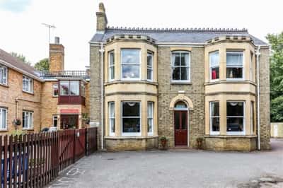 Primrose Croft Care Home - Senior Living Facility