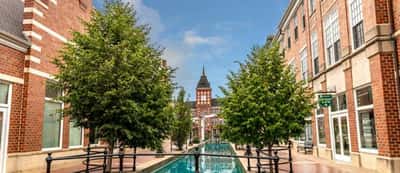 Independence Village of Pella - Senior Living Facility