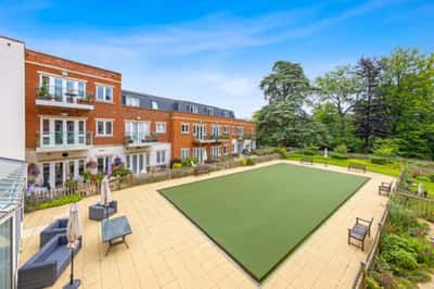 Lynwood Village - Senior Living Facility