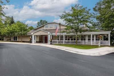 New Perspective Mahtomedi - Senior Living Facility