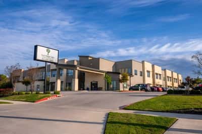 Tech Ridge Oaks Assisted Living and Memory Care - Senior Living Facility