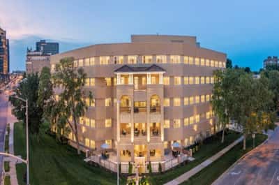 The Ashton on the Plaza