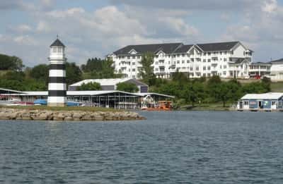 Lakeside Village - Senior Living Facility