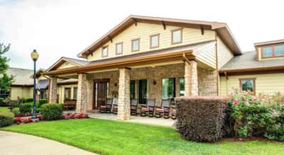 Magnolia Court Assisted Living and Memory Care - Senior Living Facility