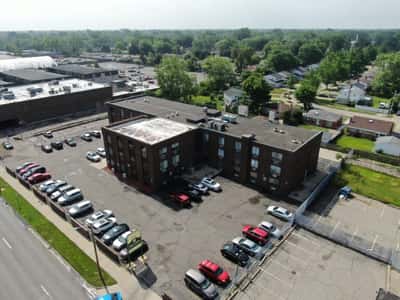 West Oaks Senior Care & Rehab Center