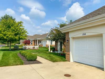 The Knolls of Oxford - Senior Living Facility