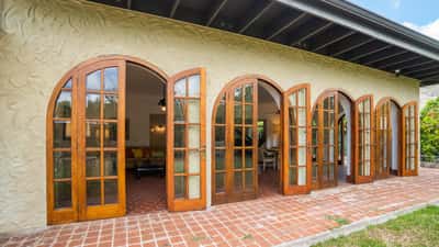 Lanihale - Senior Living Facility