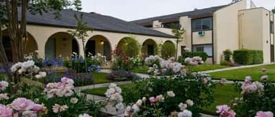 Heritage Park Nursing Center - Senior Living Facility